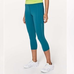 🍋NWOT Lululemon Ready To Race Crop 21"